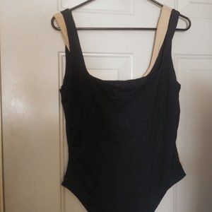 2 BODYSUITS TAGS ON NEVER WORN, SZ 8 15$ FOR BOTH